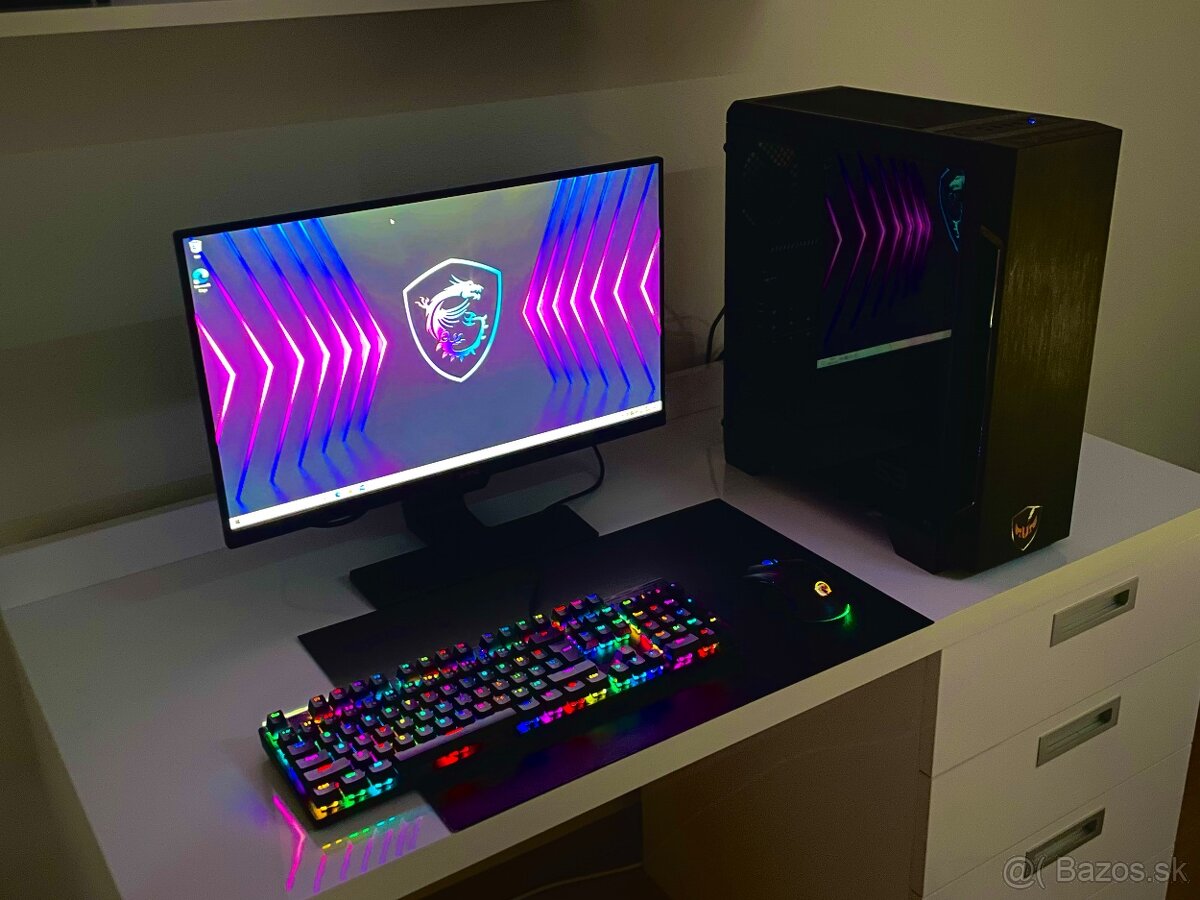 Herný PC +monitor,klávesnica,myš
