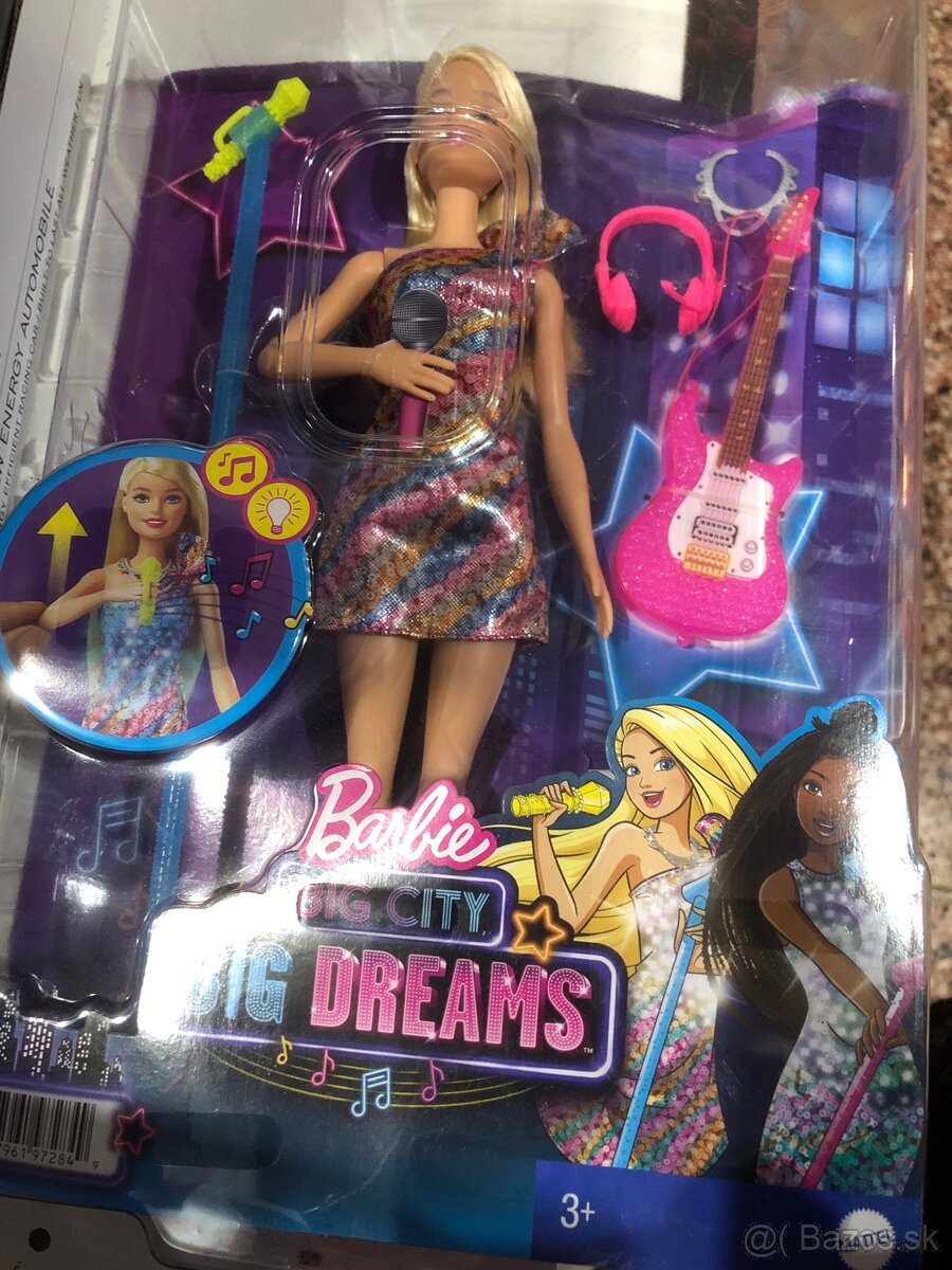 Barby bábika