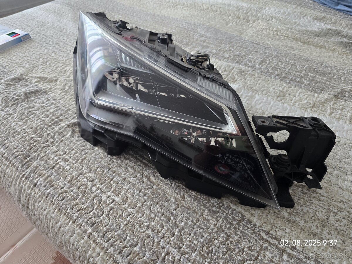 Full led predné svetlo Seat Leon III