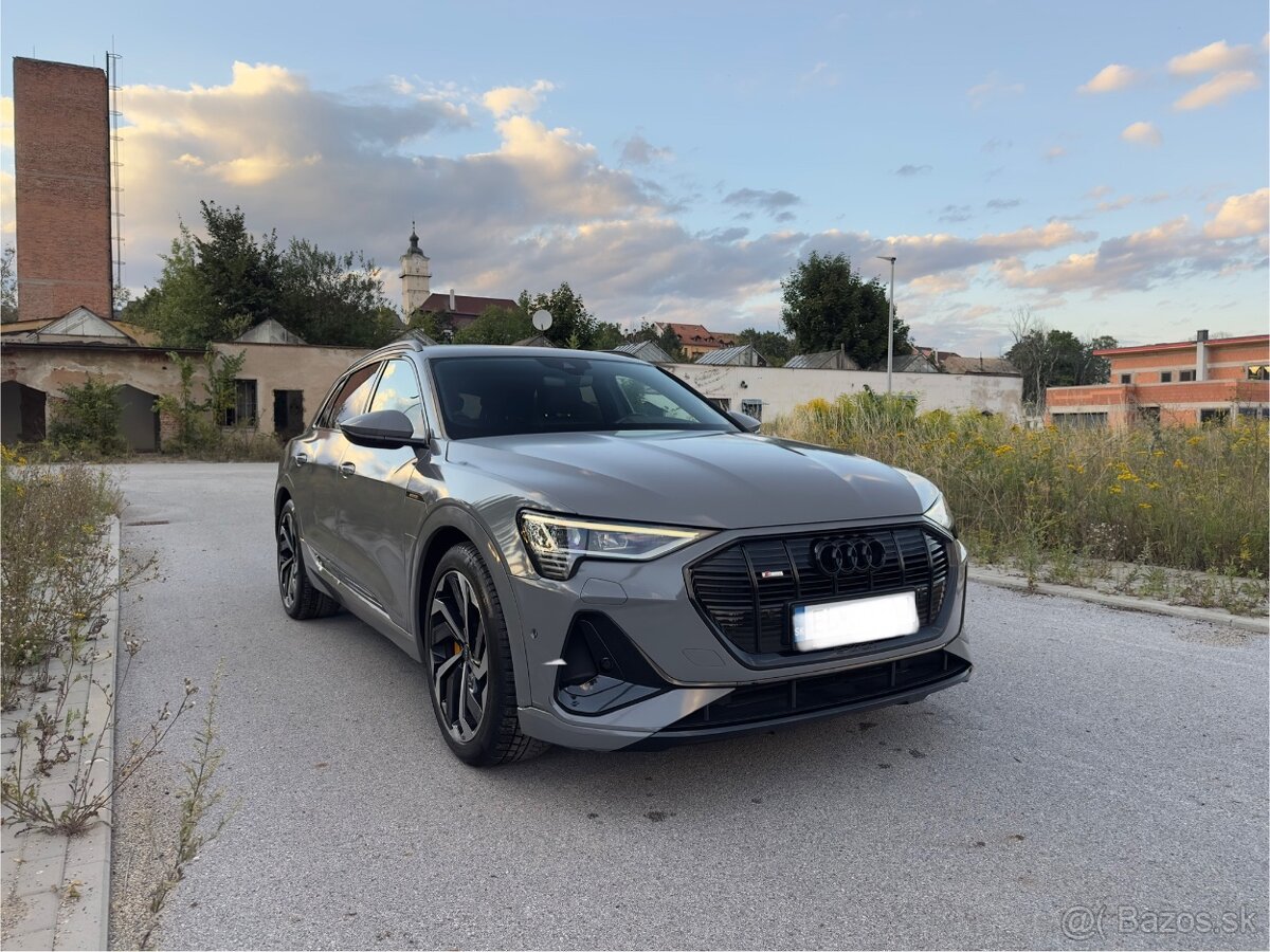 Audi Etron 55 sline