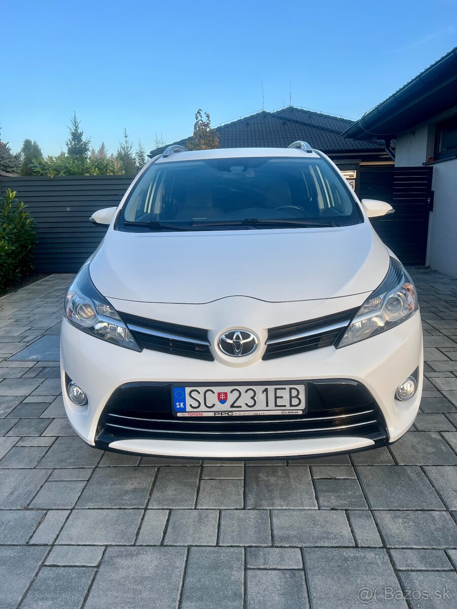 Toyota Verso 1.8 Valvematic MDS Automat 2016 134000km SR