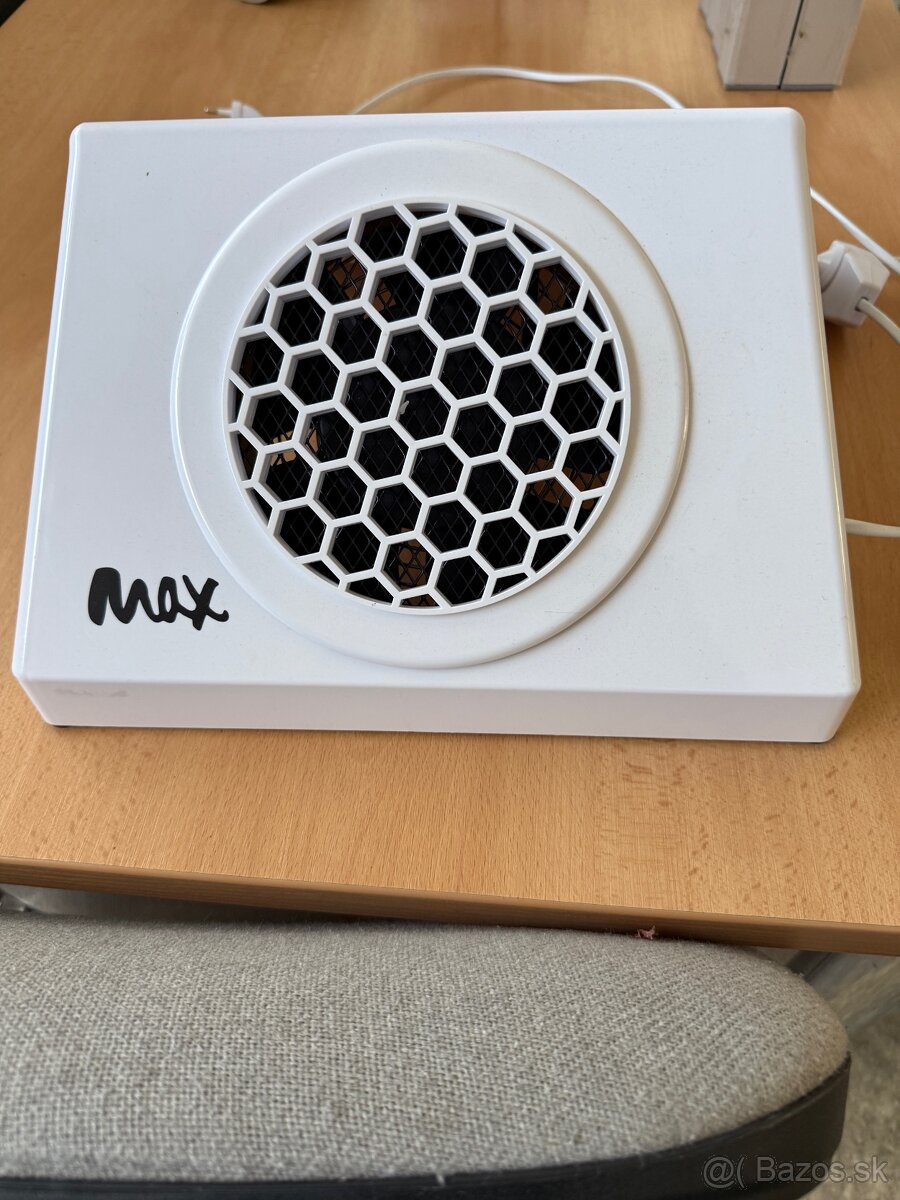 Odsávačka prachu na nechty 45W