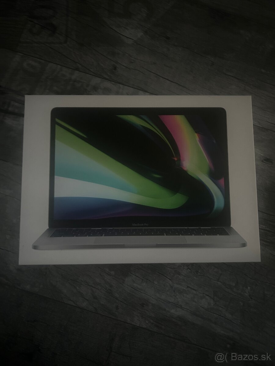 MacBook Pro 2022 13 palcový (8GB-256GB SSD)