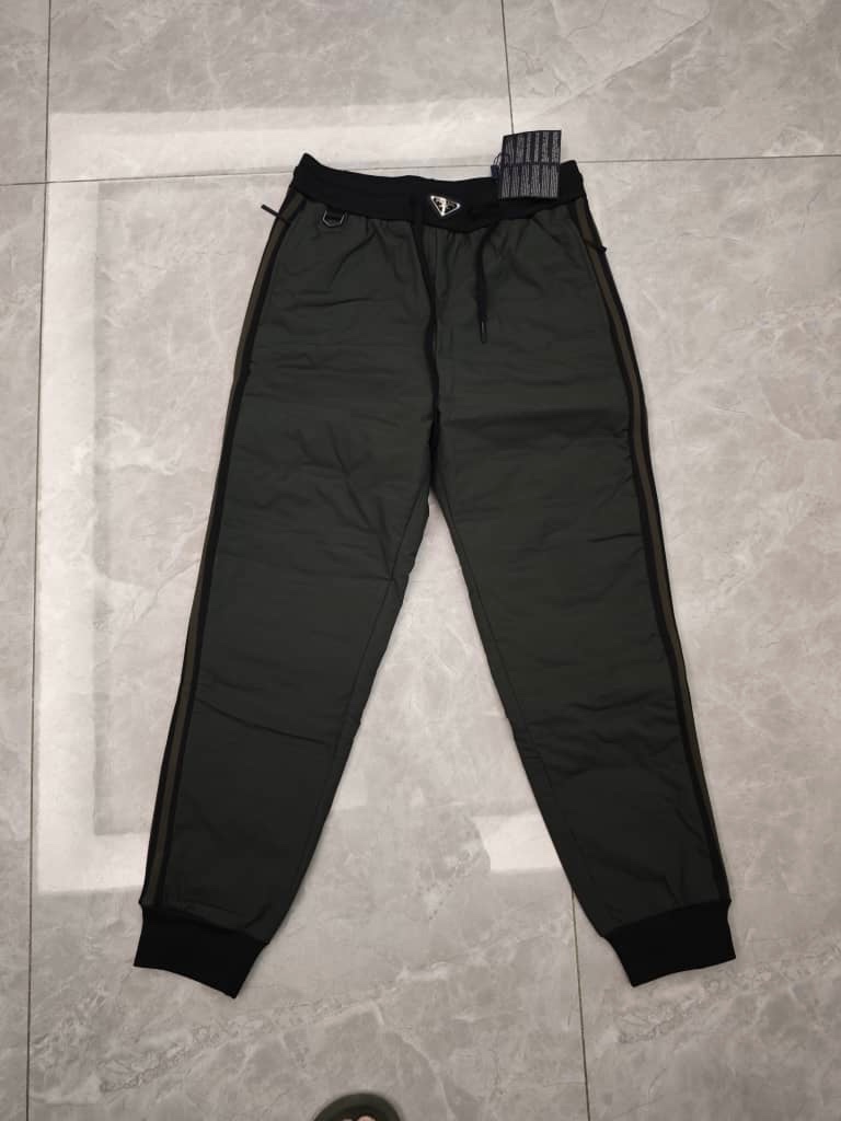 Prada nohavice vel M/L