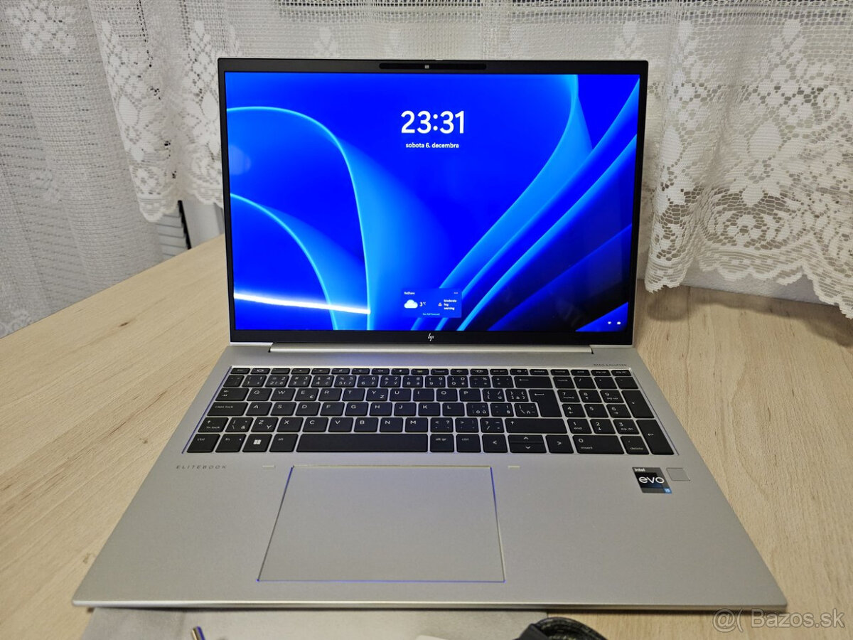 HP EliteBook 860 G10 64GB RAM/512GB SSD/16" OLED 120Hz