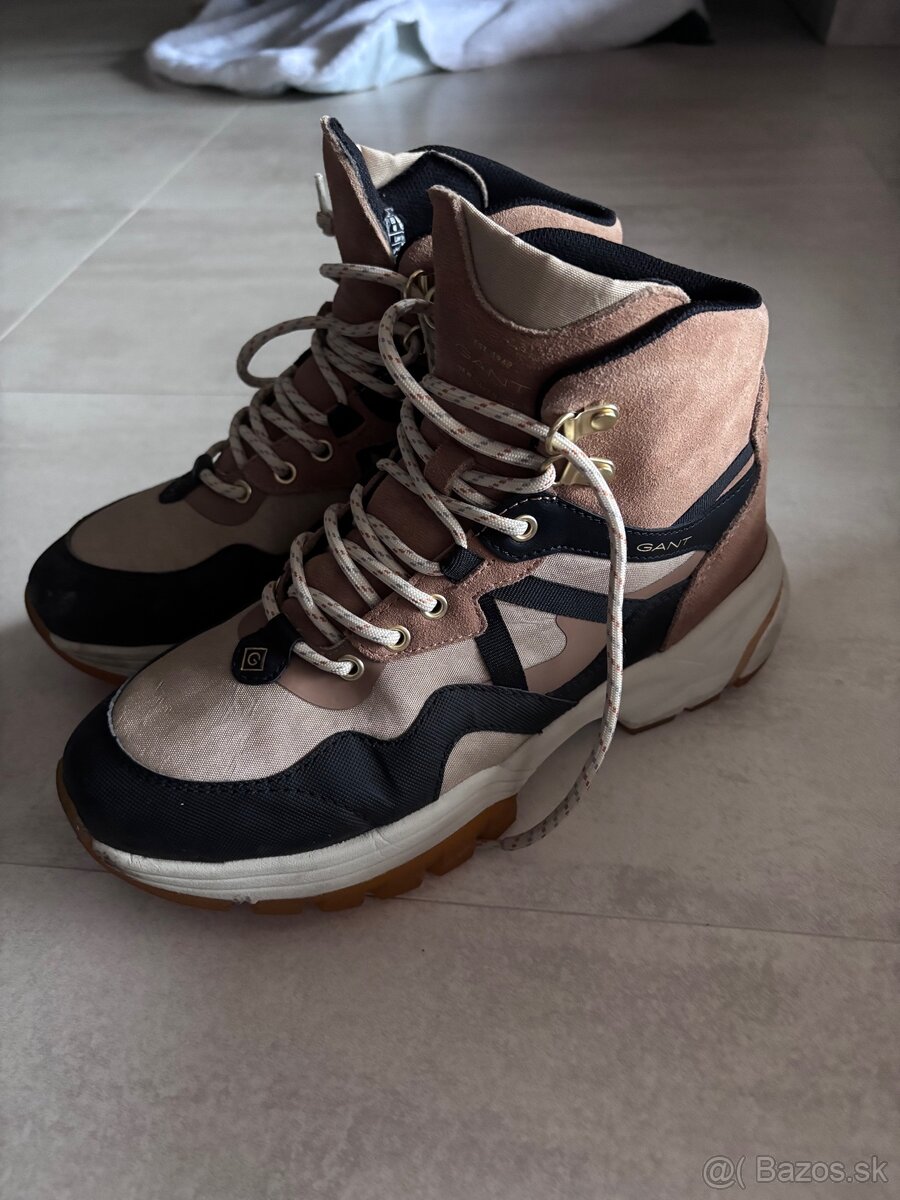 Gant topanky
