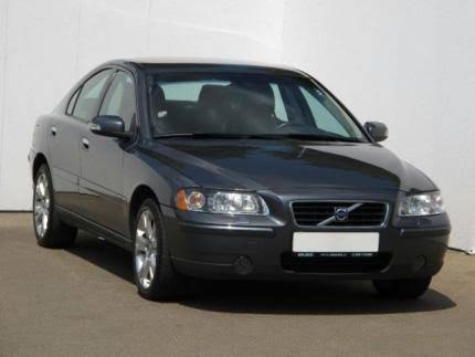 Rozpredám na Diely Volvo s60