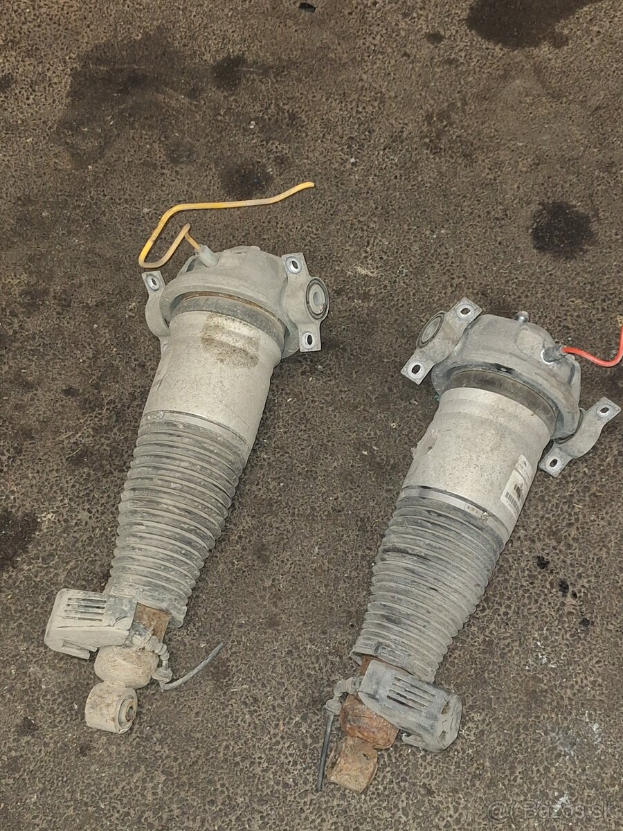 Audi Q7 Vzduchové mechy