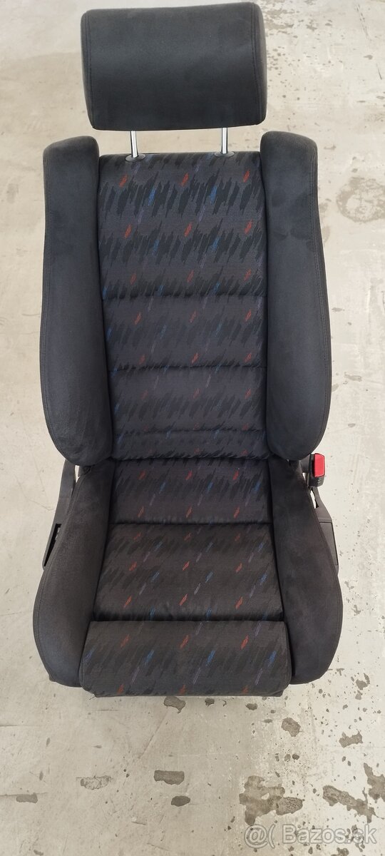 Bmw e34 M5 sedan Alcantara Hurricane sedacky