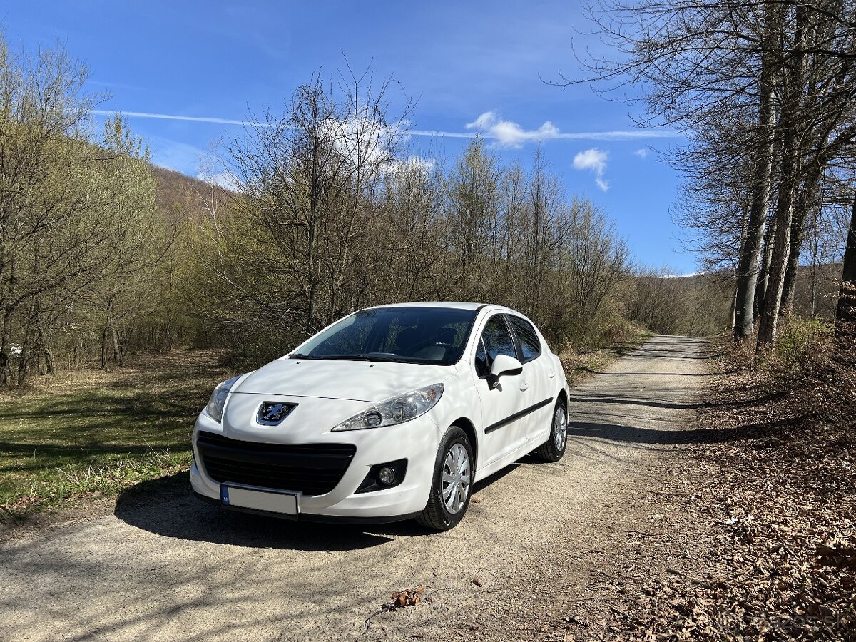 Peugeot 207 1.4 16V VTi -SK Auto, Serv. knižka, Klíma
