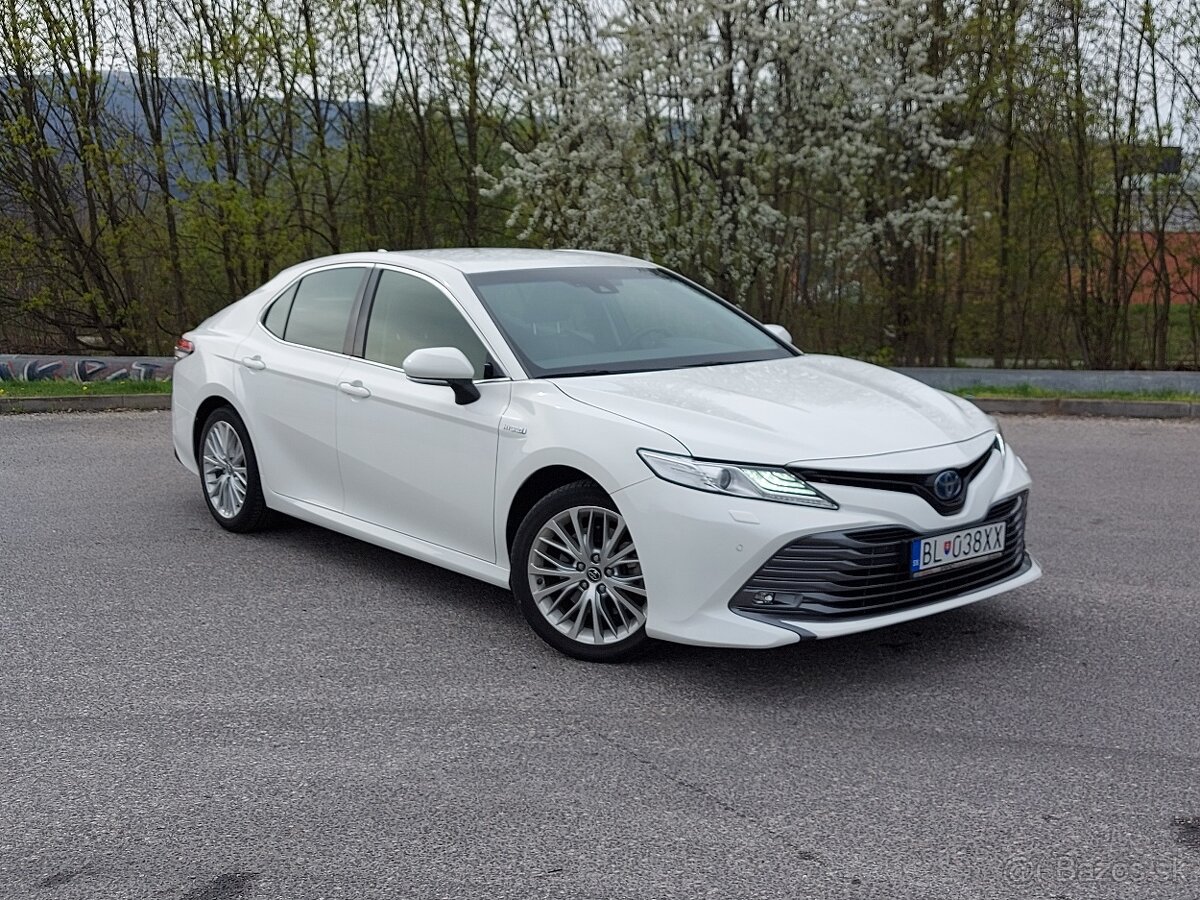 Toyota Camry 2.5 Benzin-Hybrid, Executive, 131 kW