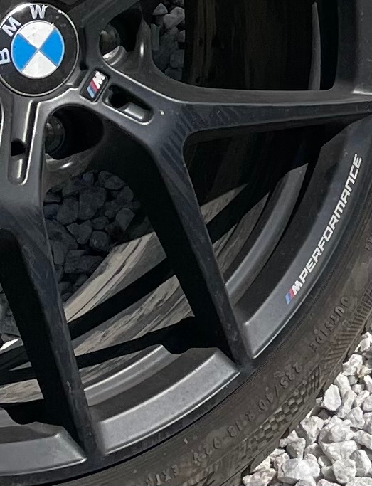 225/40 r18