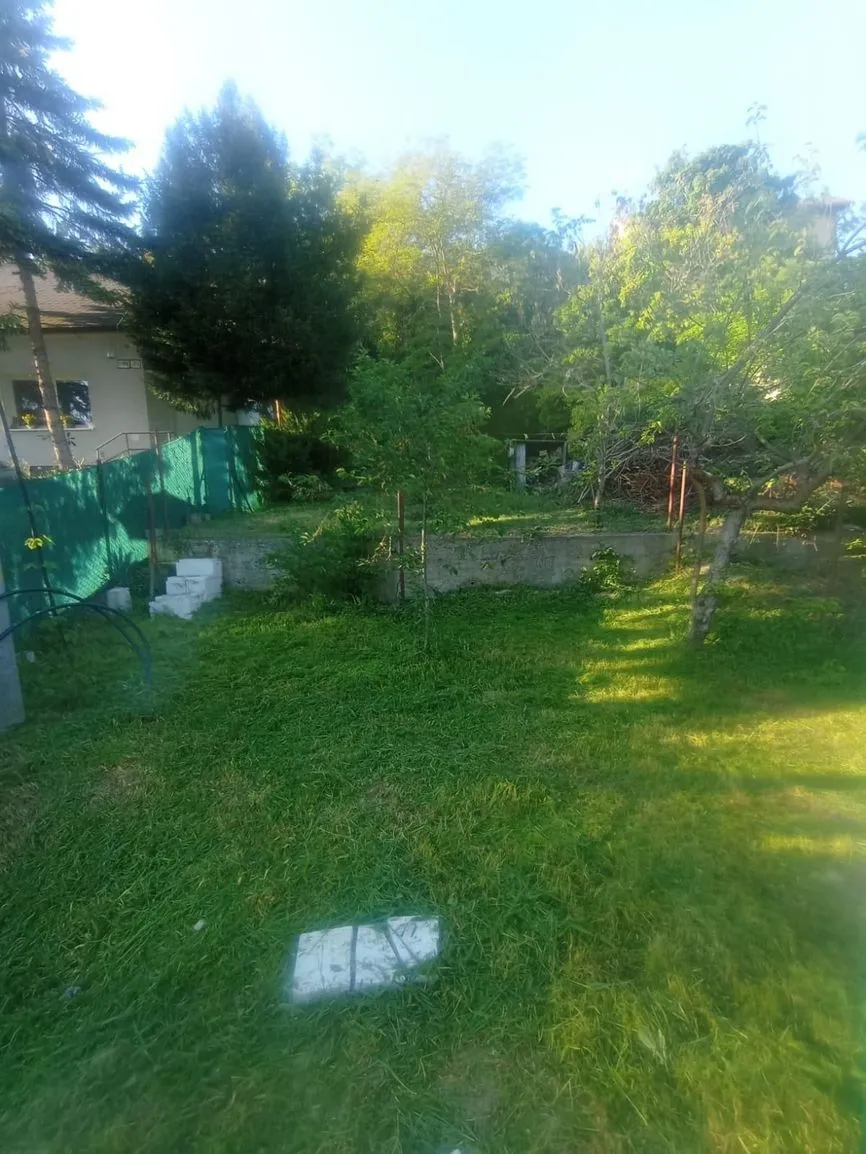 Na predaj pozemok v Devín ,s platným stavebným povolením