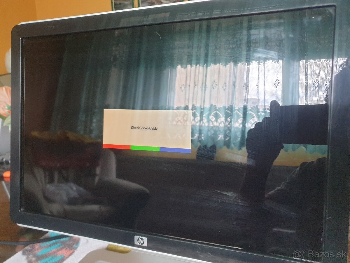19" monitor HP