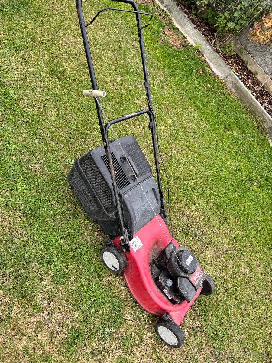 Benzínová kosačka MTD 46 PB 4S