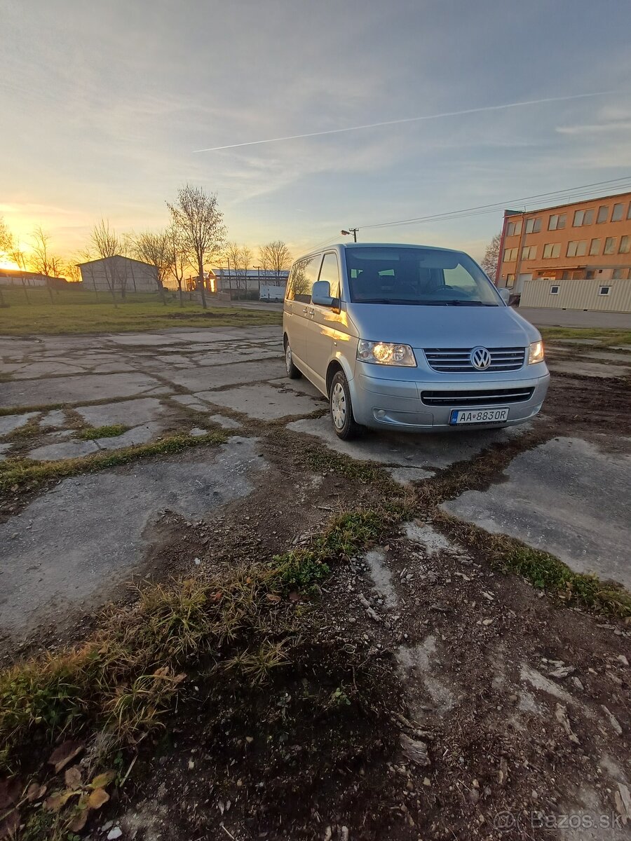 Vw caravelle 2.5 9miestna
