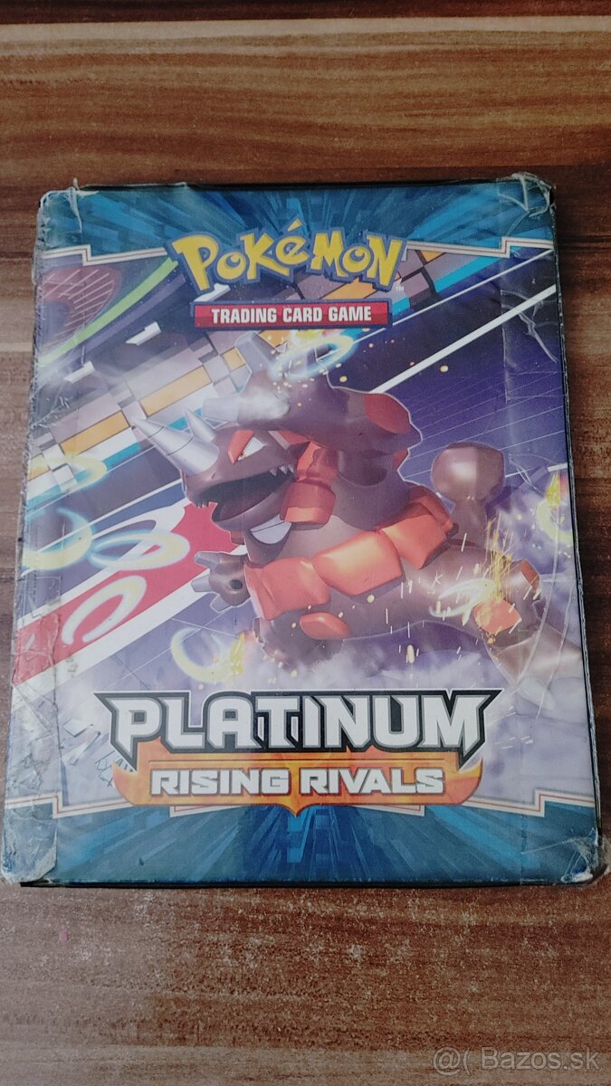 Predám staršie Pokemon karty v albume