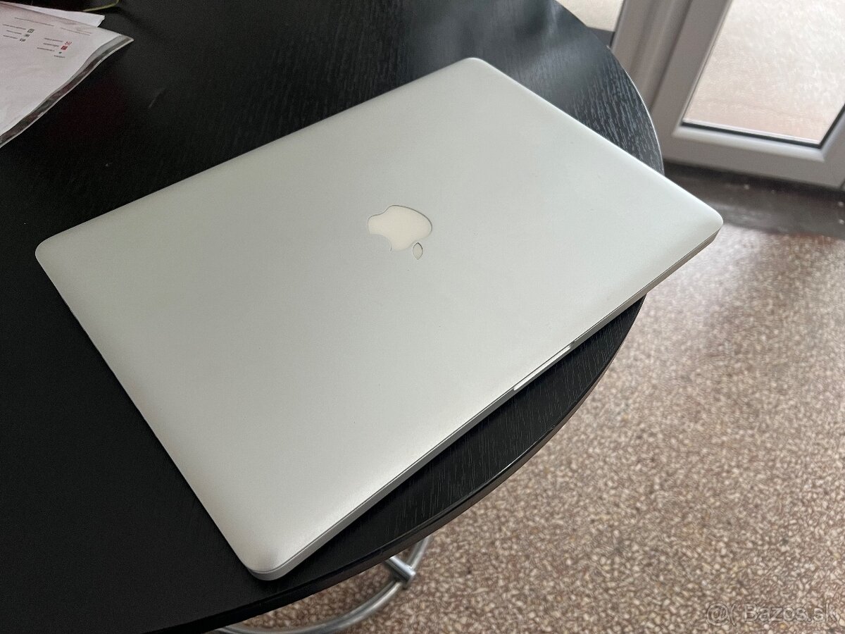 Macbook Pro 15” i7, 2 Ghz, QC, 2011