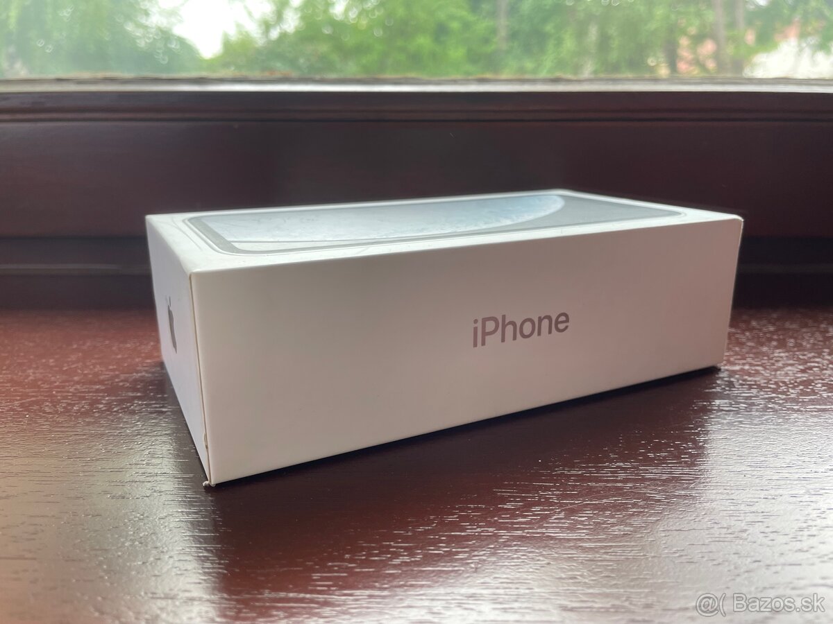 iPhone XR