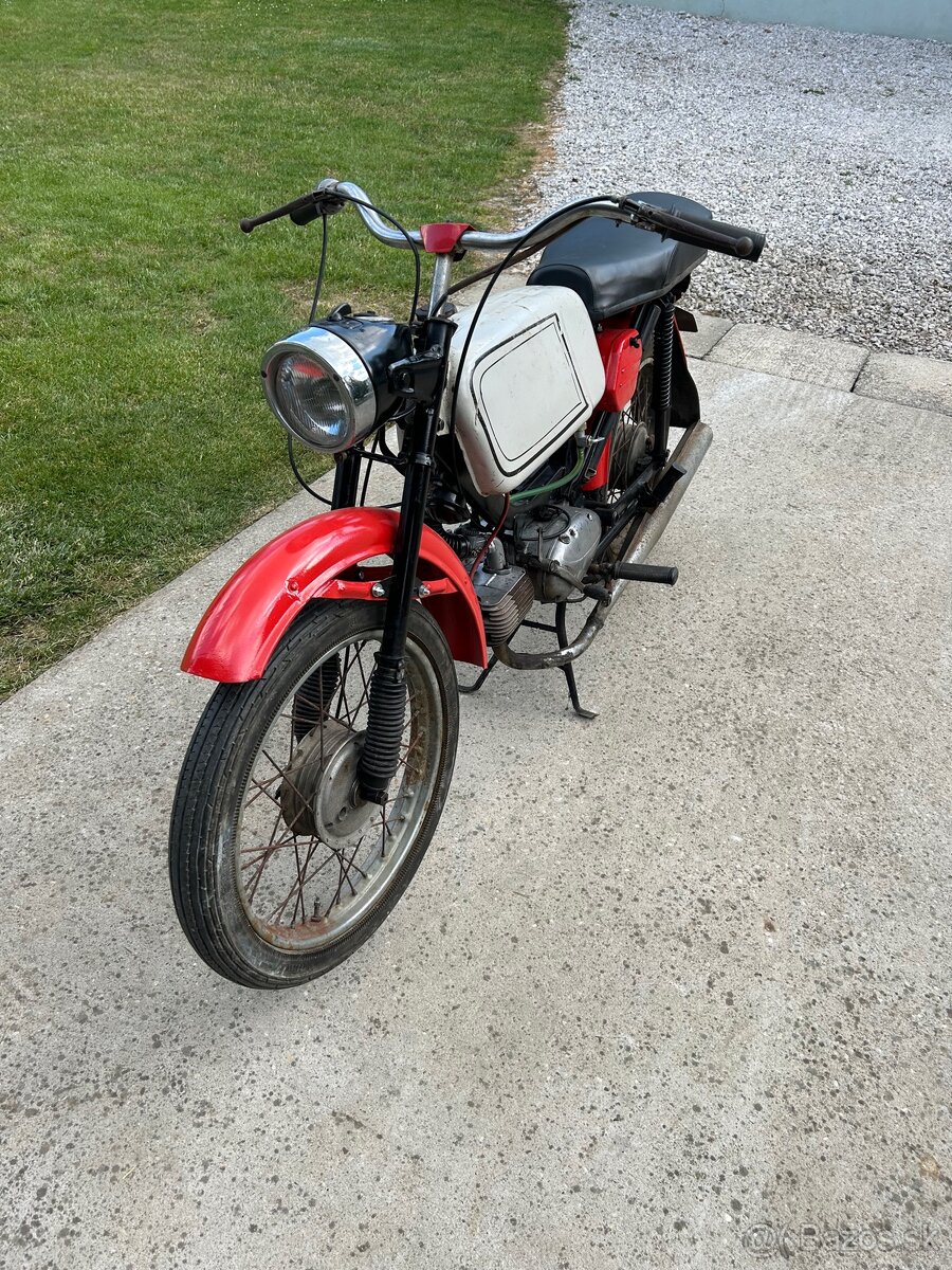 Jawa Mustang 23
