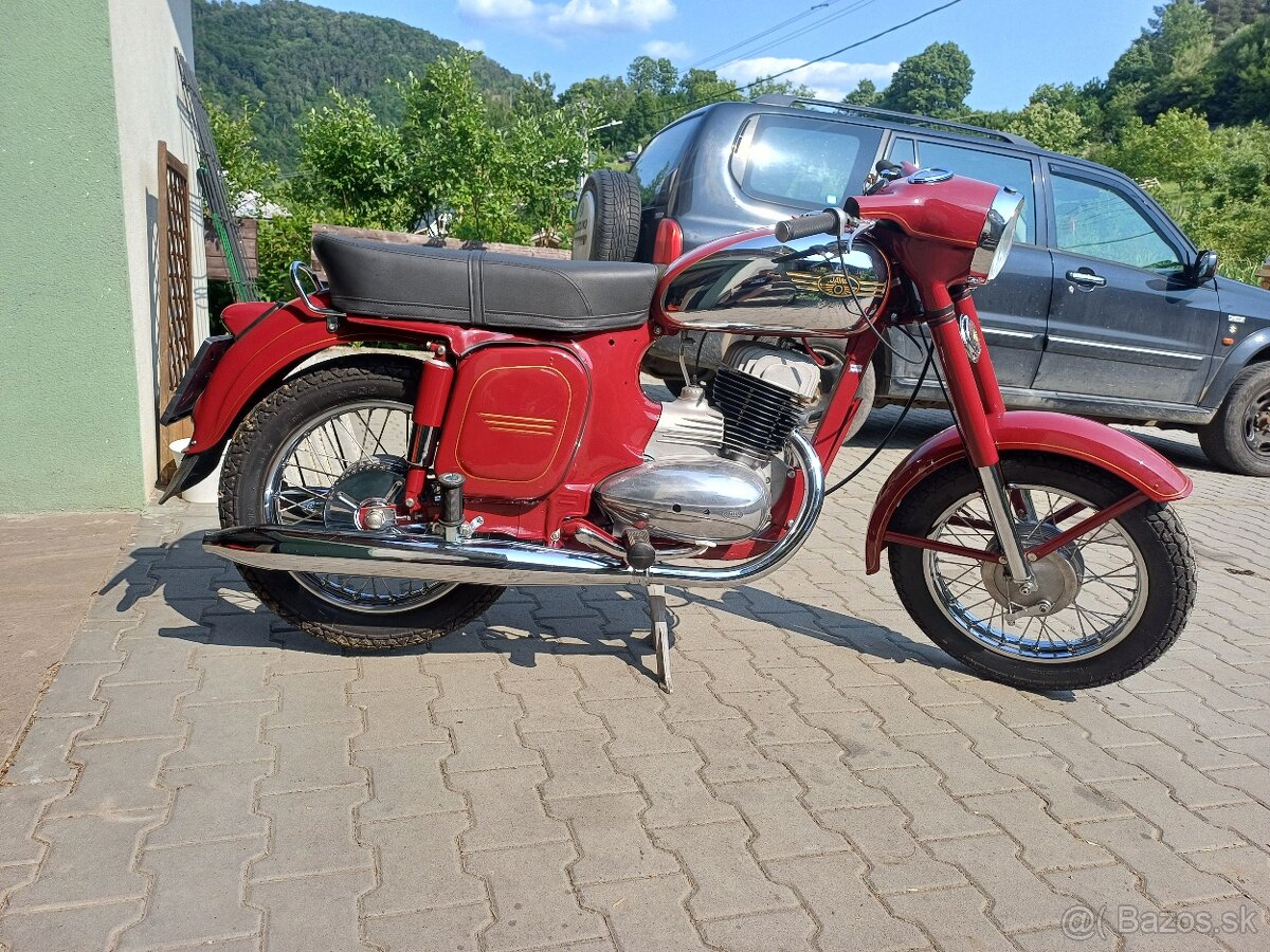Jawa 250 559