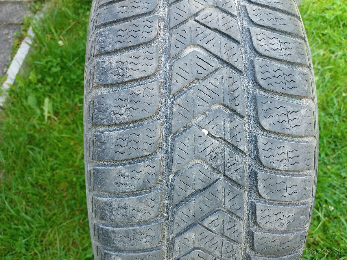 Pirelli 225/50R17