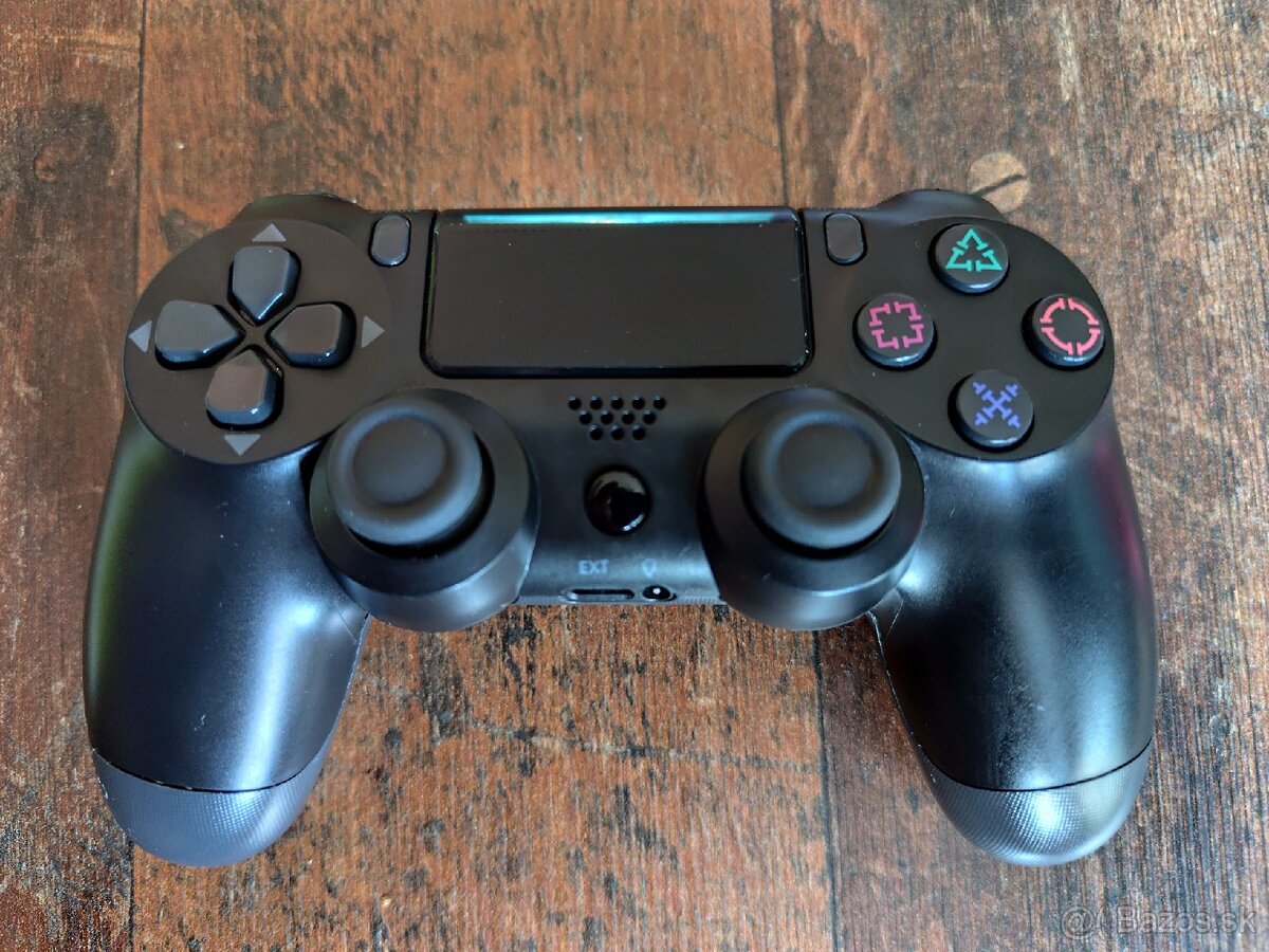 PS4 ovládač