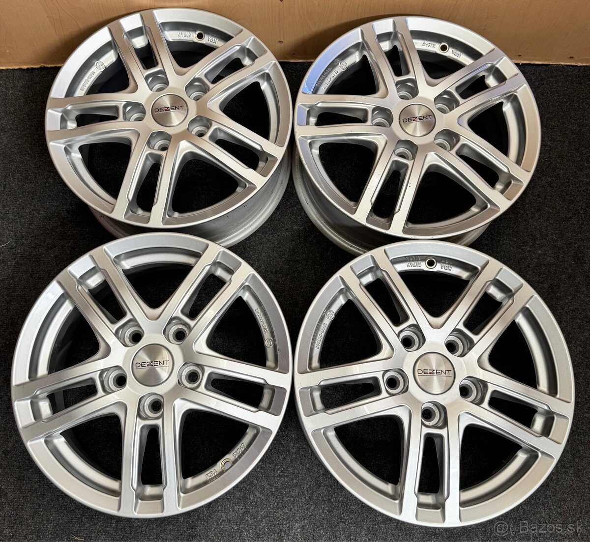 5x114,3 R15 Dezent TZ strieborne ET 46