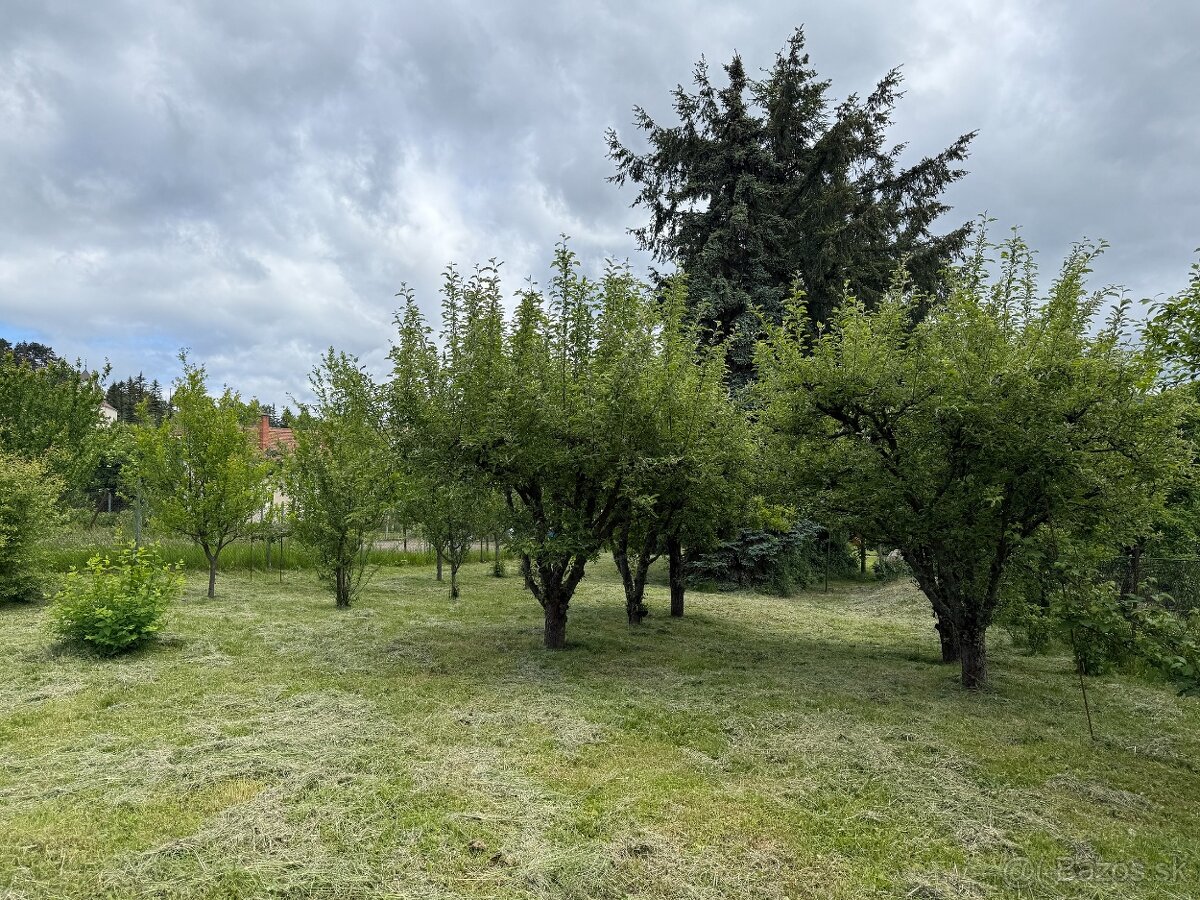 PREDAJ - STAVEBNÝ POZEMOK - SKÝCOV