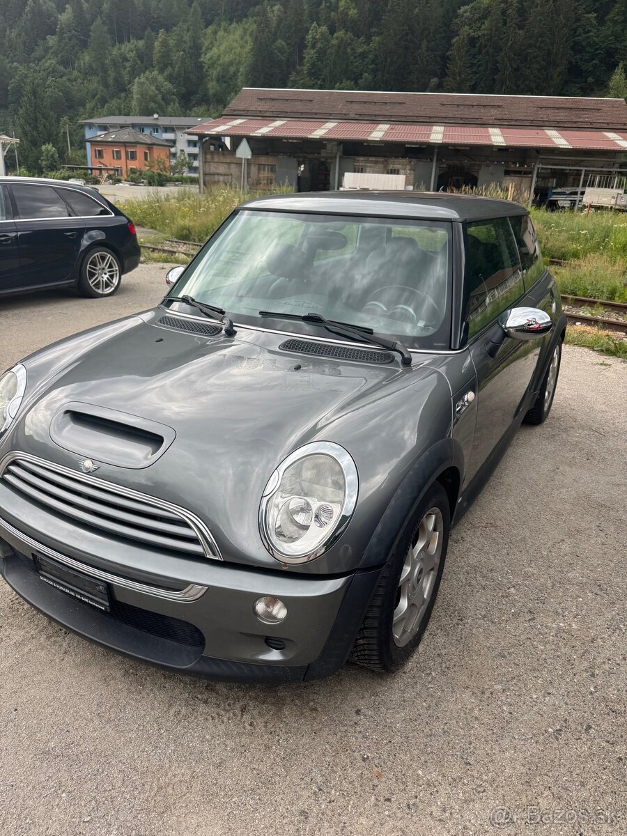 Mini Cooper S Ropredam