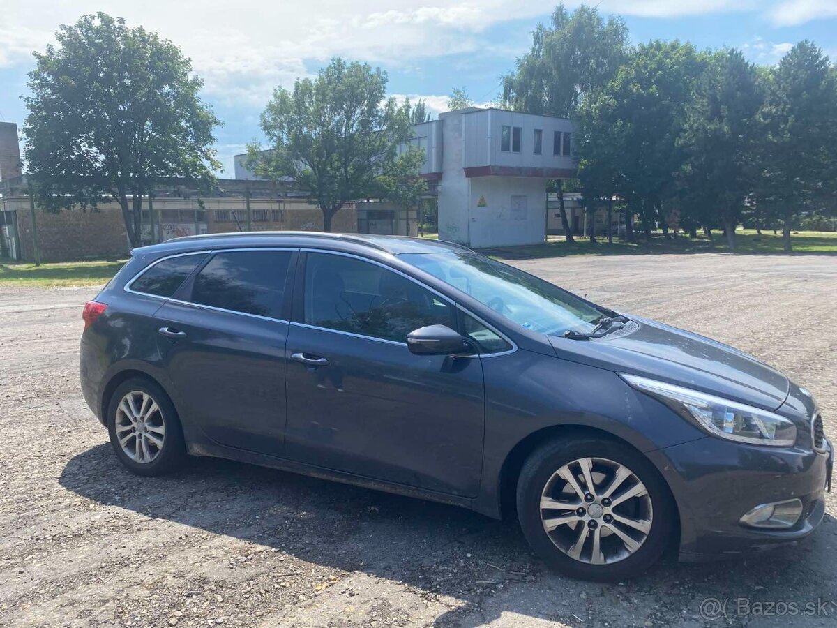 Kia ceed sw crdi 2013