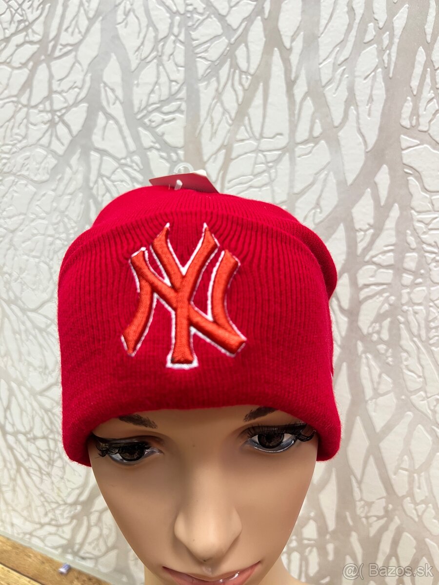 Cervena ciapka ny