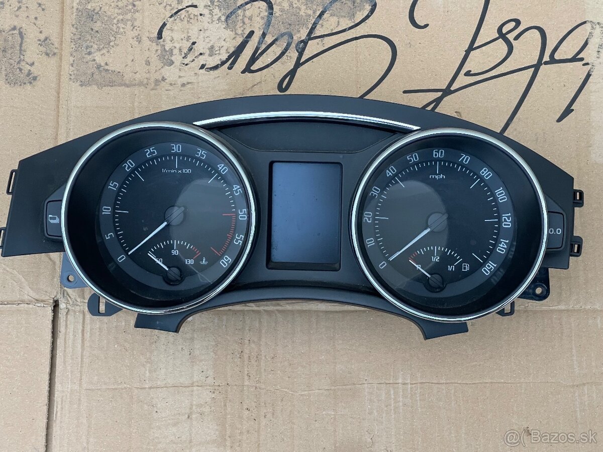 Škoda Superb 2 tachometer