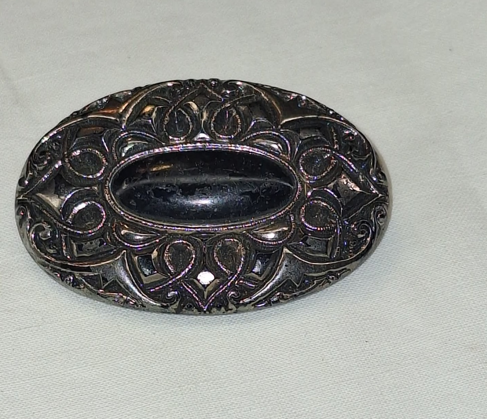 KRÁSNA STARÁ BROŠŇA