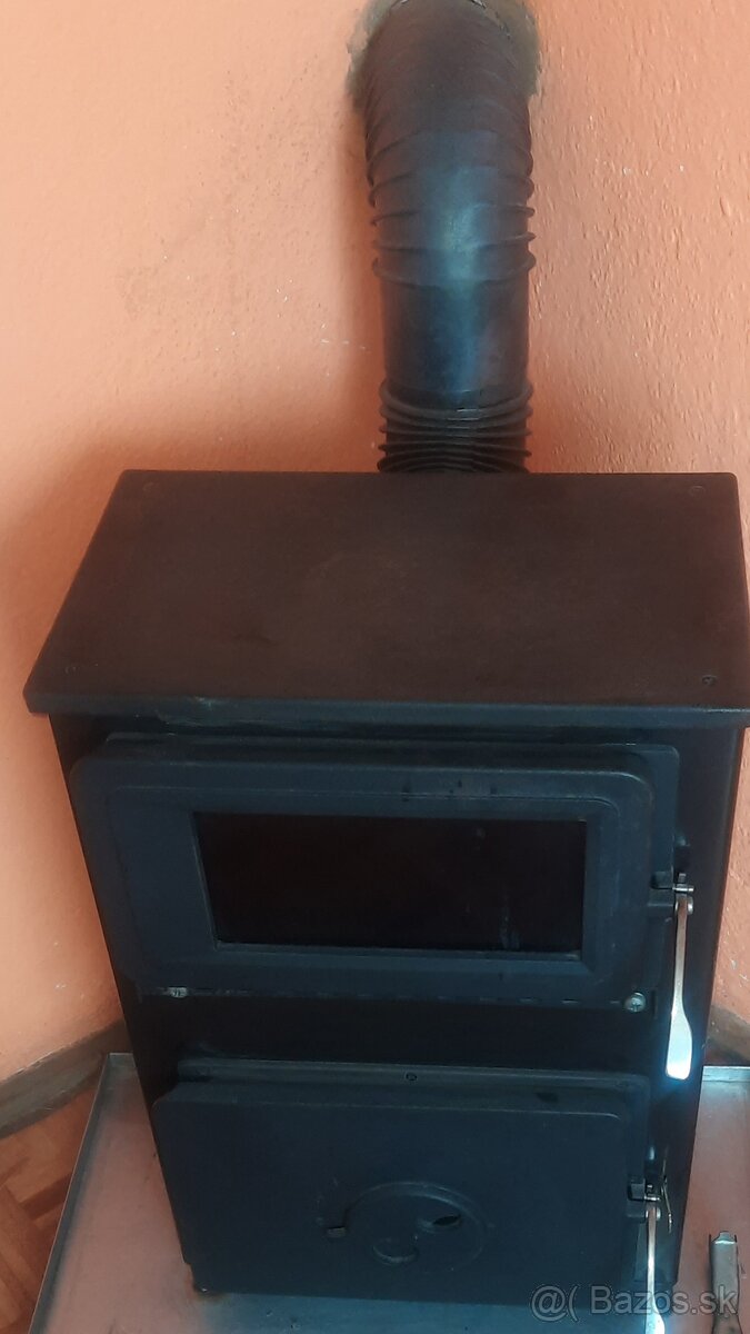 Pec na drevo uhlie brikety