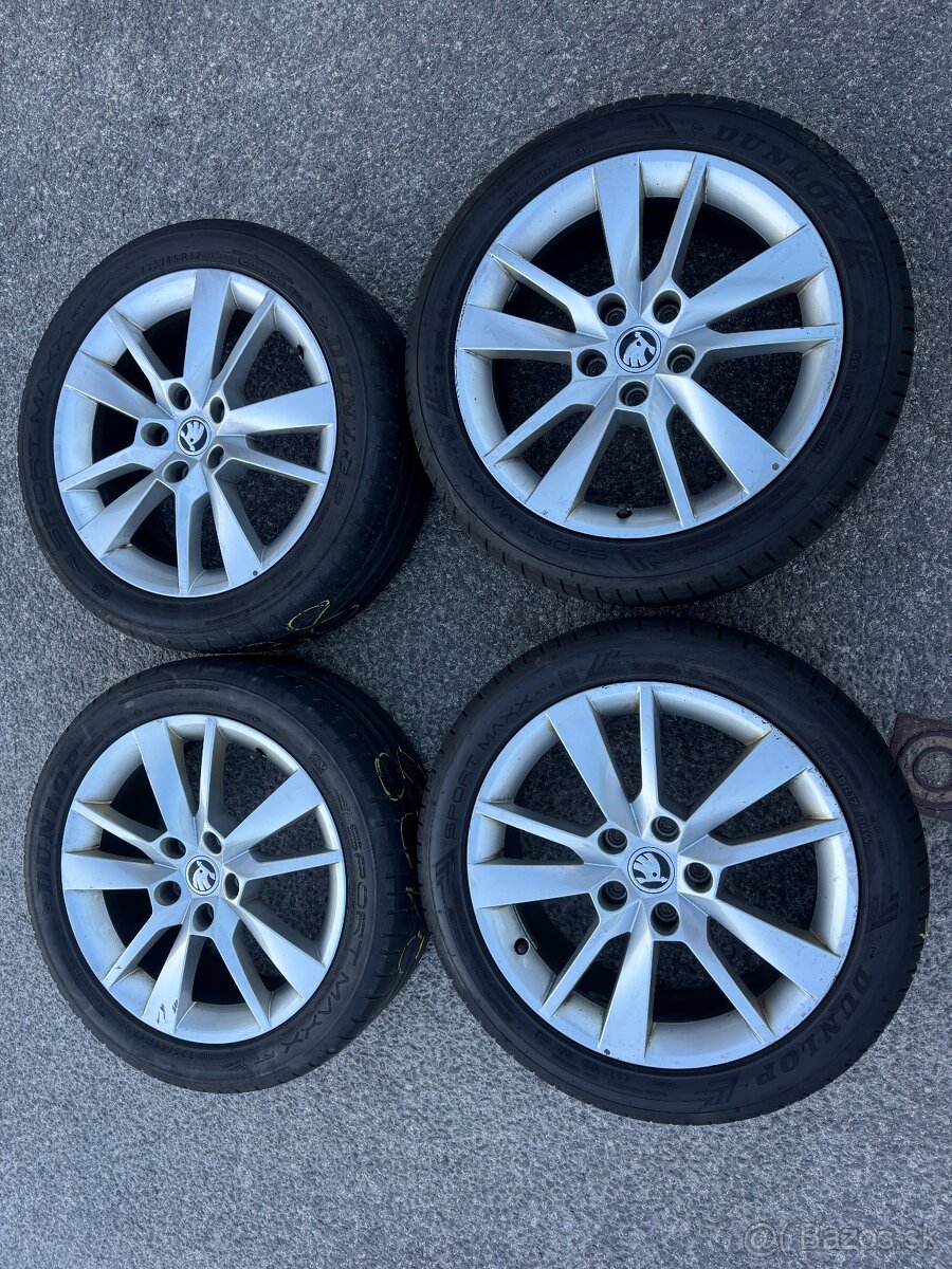 Škoda Octavia 225/45R17