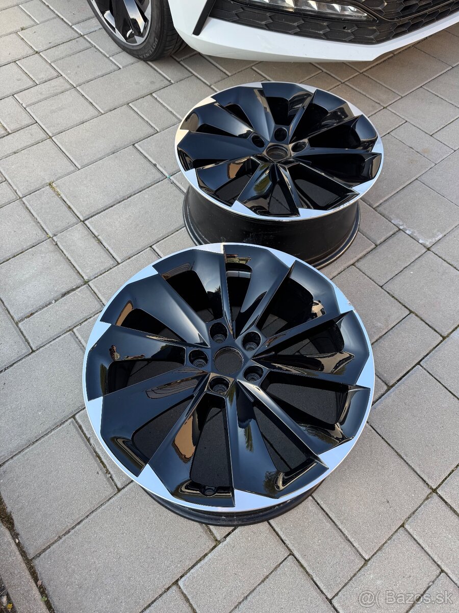 Supernova R19 2ks Škoda Superb