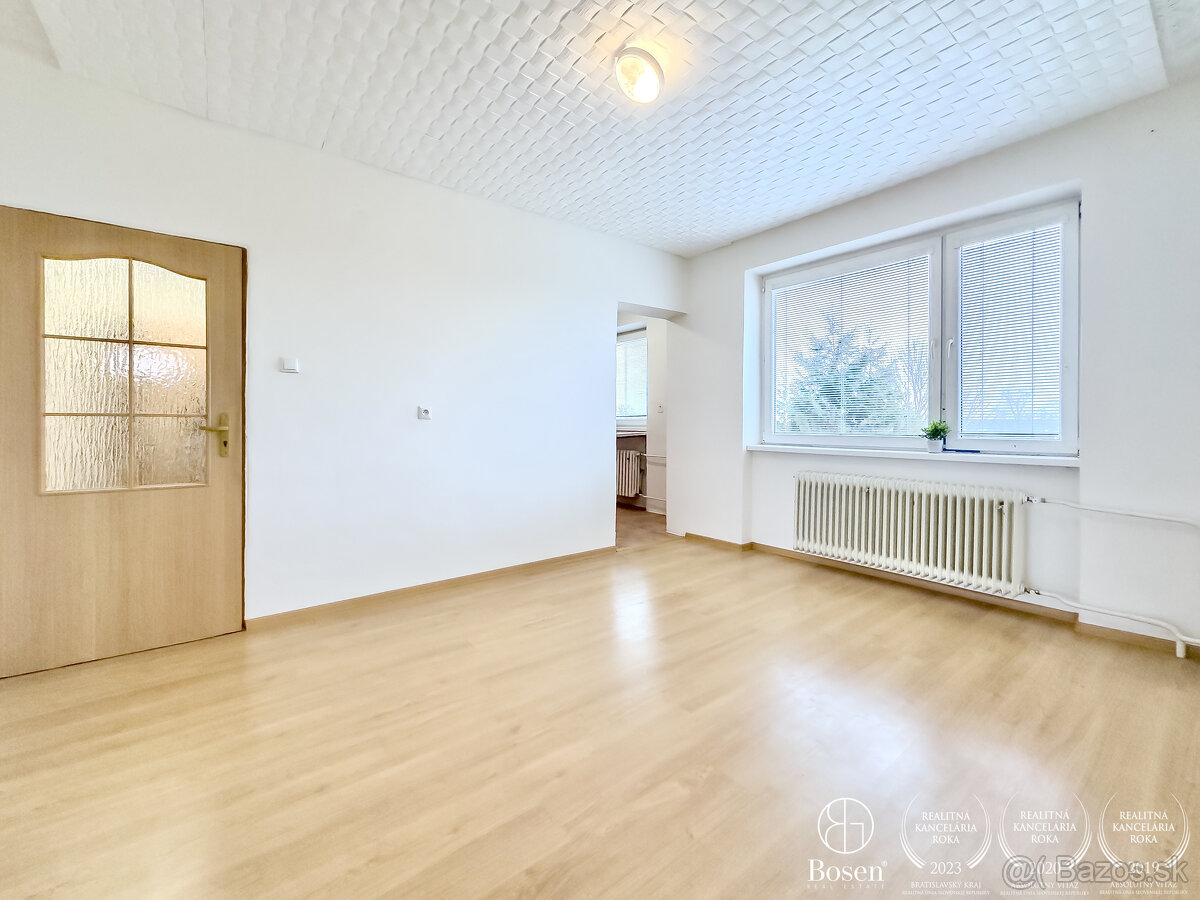 BOSEN | NOVÁ CENA, 4 izbový byt s balkónom + garáž, pozemok
