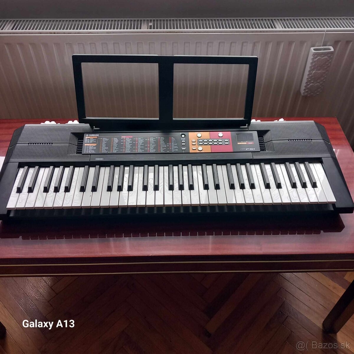 YAMAHA PSR F50