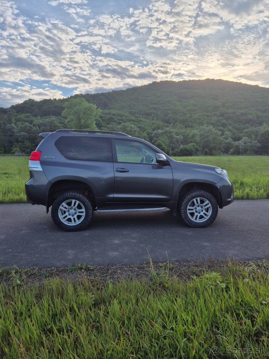TOYOTA Land cruiser 150 3.0 D-4D