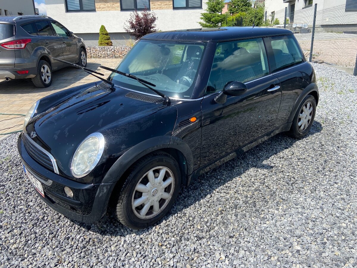Predám Mini ONE Cooper R50 – rok 2004, 1.6 66kW