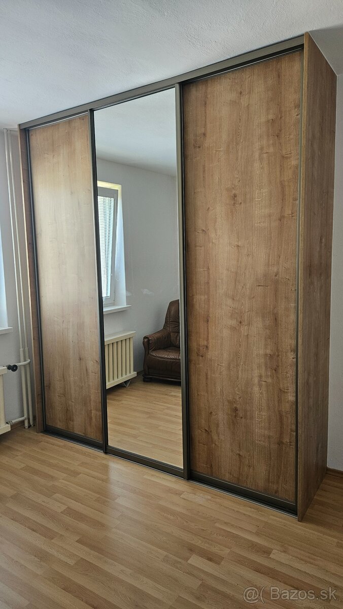 HĽADÁME POMOCNÍKA - BRIGÁDNIKA