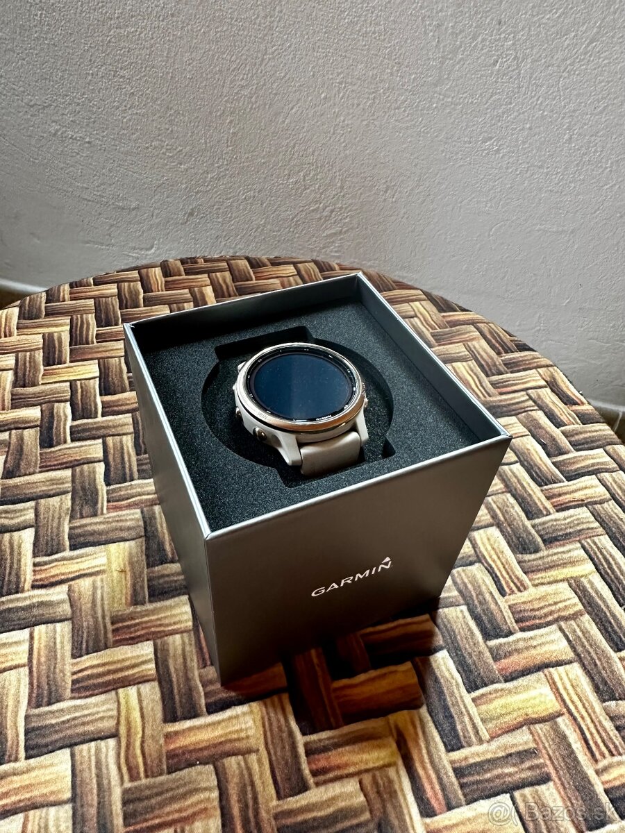Predám Garmin Fenix 6s Pro Solar