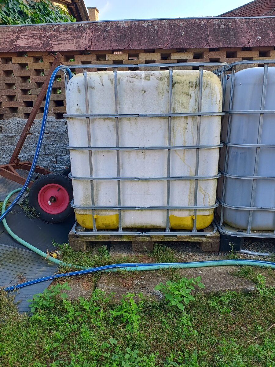 IBC kontajner 1000l, sud 220l
