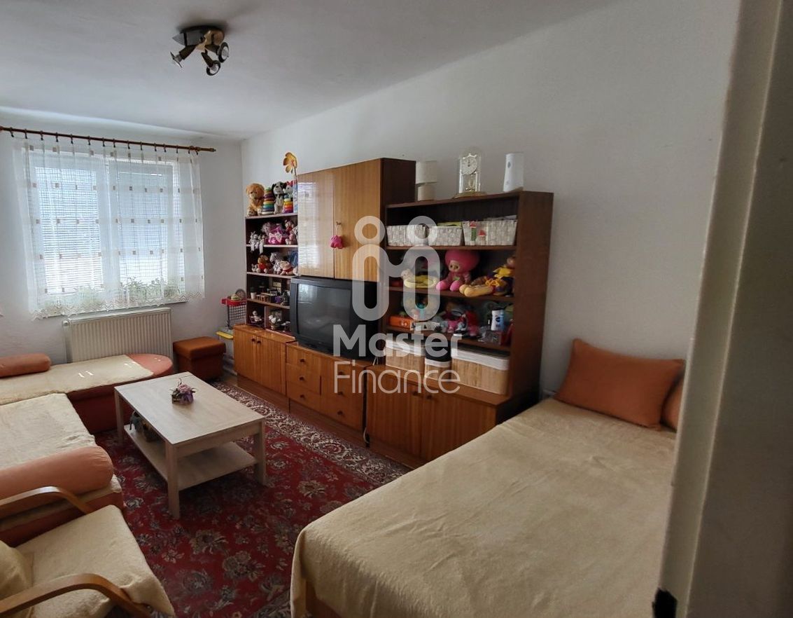 ZNÍŽENÁ  CENA NA PREDAJ  3-IZBOVÉHO BYTU  vhodného na rekonš