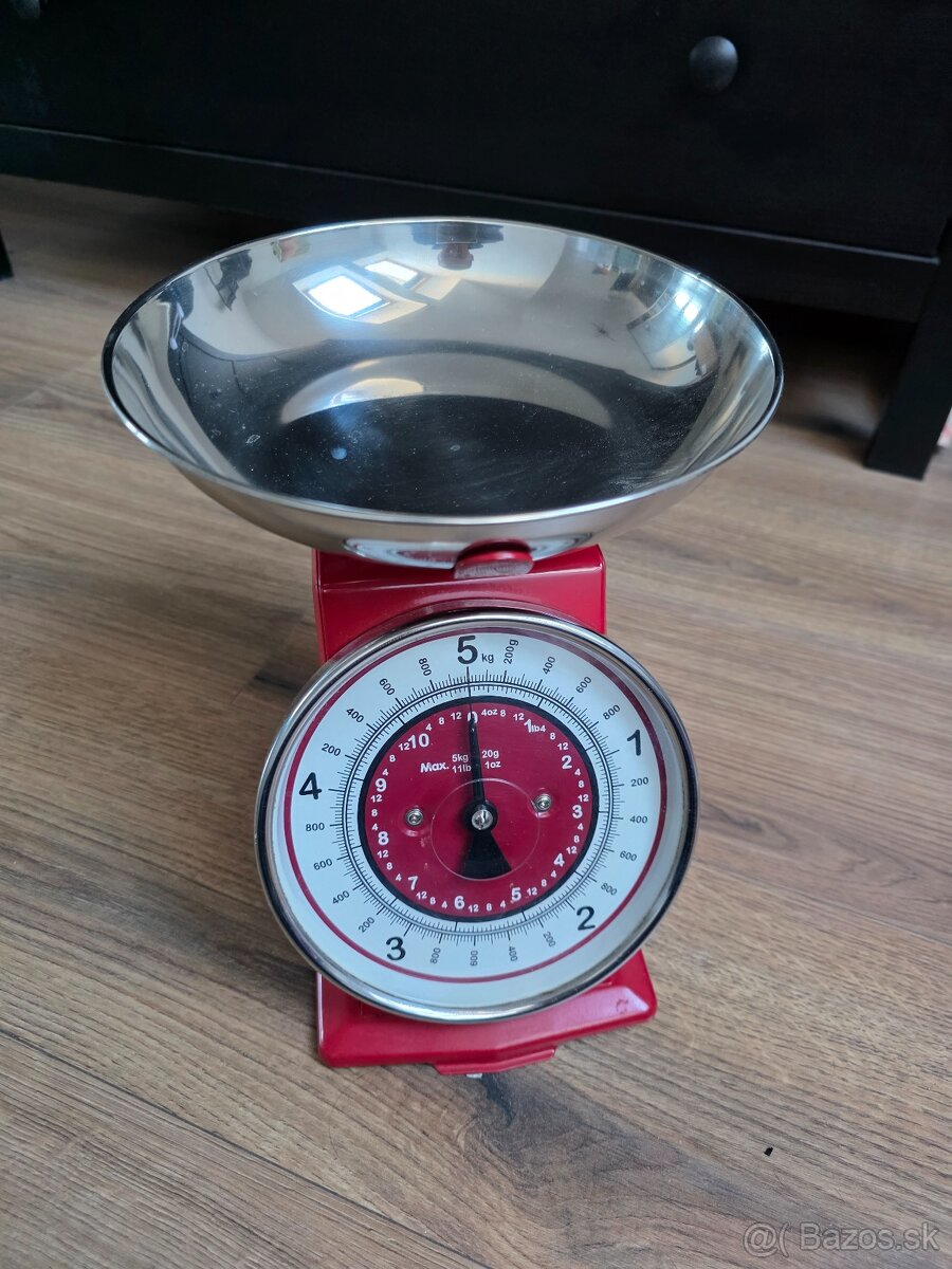Retro mechanická kuchynská váha celokovová