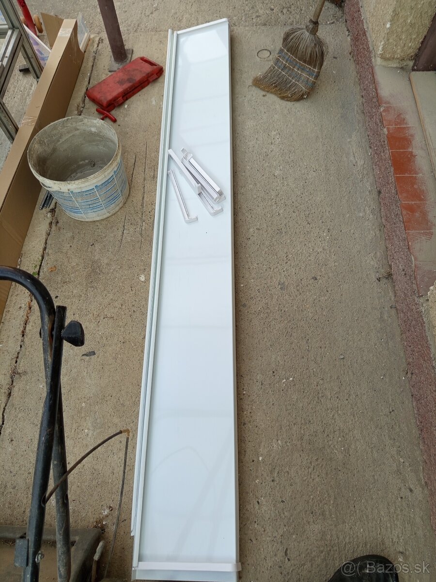 Predám 4 hliníkové parapety