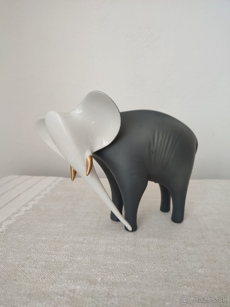 Royal dux porcelánová soška slon