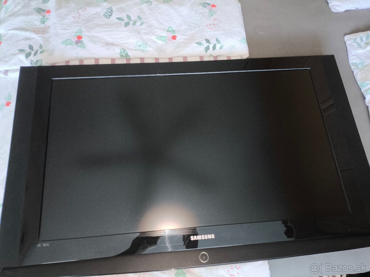 Predám TV Samsung 40"
