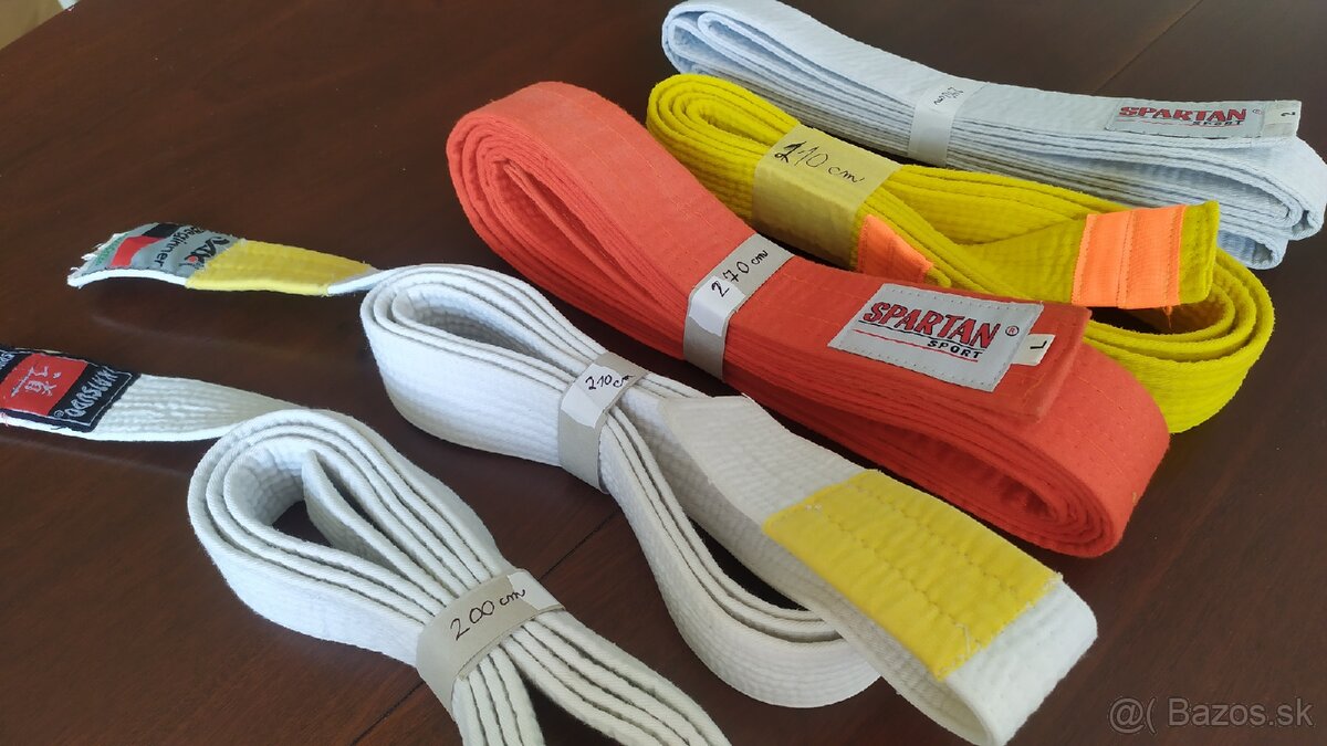 Karate kimono,opasok a rukavice